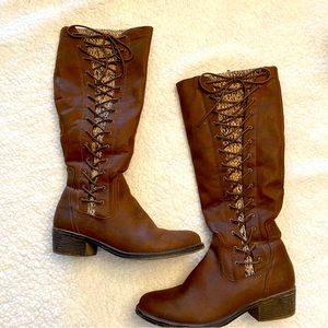 SO Low Heeled Faux Suede Tall Boots 8.5